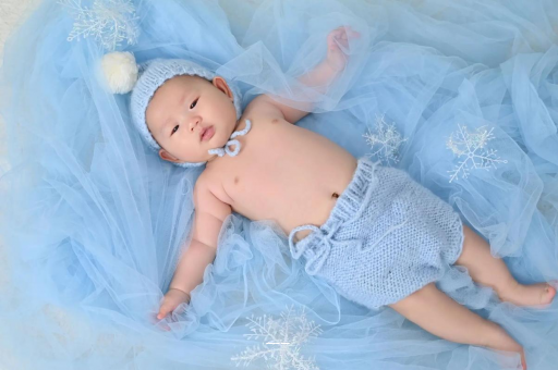 博尔塔拉宝宝要不要穿袜子